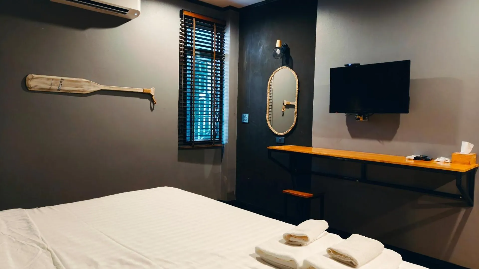 Lanta Chaolay Hostel Koh Lanta